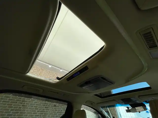 トヨタ アルファードハイブリット X 岩手県 2019(令1)年 5.7万km ホワイトパールクリスタルシャイン ４WD/ツインムーンルーフ/ALPINE10.1型後席モニター/ALPINEビッグX９型ナビ/両側パワースライドドア/トヨタセーフティセンス/レーダークルーズコントロール/レーンアシスト/プリクラッシュセーフティ/オートマチックハイビーム/クリアランスソナー/横滑り防止装置/オートブレーキホールド/ステアリングスイッチ/バックカメラ/ETC/ドライブレコーダー/MTモード付きAT/LEDヘッドランプ/純正16インチアルミホイール