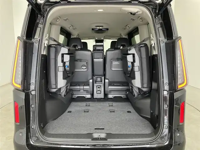 日産 セレナ e－パワー ハイウェイスター V 埼玉県 2023(令5)年 2.5万km ダイヤモンドブラック 12.3インチナビ フリップダウンモニター アラウンドビューモニター プロパイロット BSI インテリジェントルームミラー エマージェンシーブレーキ LEDオートライト 両側パワースライドドア