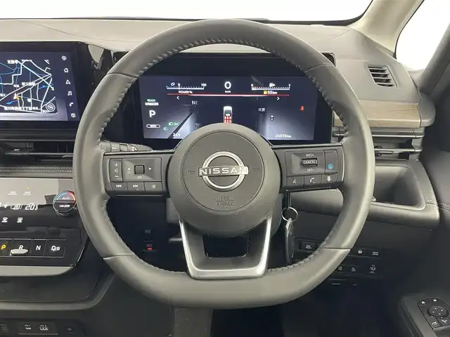 日産 セレナ e－パワー ハイウェイスター V 埼玉県 2023(令5)年 2.5万km ダイヤモンドブラック 12.3インチナビ フリップダウンモニター アラウンドビューモニター プロパイロット BSI インテリジェントルームミラー エマージェンシーブレーキ LEDオートライト 両側パワースライドドア