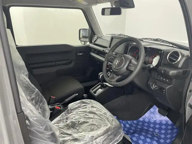 スズキ ジムニー XC 埼玉県 2025(令7)年 0.1万km未満 ミディアムグレー 届出済未使用車/４WD/クルーズコントロール/前席シートヒーター/純正１６インチAW/プッシュスタート/スマートキー/スペアキー１本