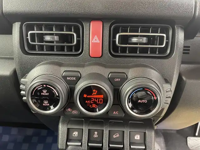 スズキ ジムニー XC 埼玉県 2025(令7)年 0.1万km未満 ミディアムグレー 届出済未使用車/４WD/クルーズコントロール/前席シートヒーター/純正１６インチAW/プッシュスタート/スマートキー/スペアキー１本