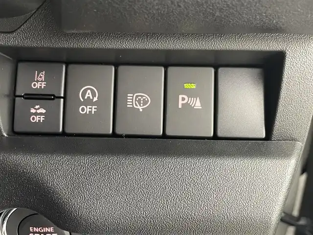 スズキ ジムニー XC 埼玉県 2025(令7)年 0.1万km未満 ミディアムグレー 届出済未使用車/４WD/クルーズコントロール/前席シートヒーター/純正１６インチAW/プッシュスタート/スマートキー/スペアキー１本