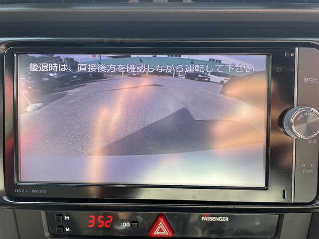 トヨタ ８６ GT 千葉県 2012(平24)年 4.5万km サテンホワイトパール 6MT/TRDエアロ/TRDマフラー/純正SDナビ【NSZT-W62G】/・CD/DVD/MSV/Bluetooth/フルセグ/バックカメラ/スマートキー/純正17インチアルミホイール/純正キセノンヘッドライト/フォグランプ/純正ドライブレコーダー【TZ-D004】/ETC/ドアバイザー/カーテンエアバッグ/新車時保証書＆取扱説明書