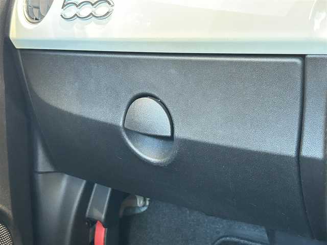 フィアット ５００ 1．2 ポップ 福岡県 2018(平30)年 5.1万km 白 カロッツェリアナビＡＶＩＣ－ＲＺ８０１　/バックカメラ　/フルセグＴＶ　/ＢｌｕｅＴｏｏｔｈ接続　/ＵＳＢ　/ＡＵＸ　/ＣＤ／ＤＶＤ再生　/アイドリングストップ　/リモコンキー　/スペアキー　/ＥＴＣ　/ワンオーナー