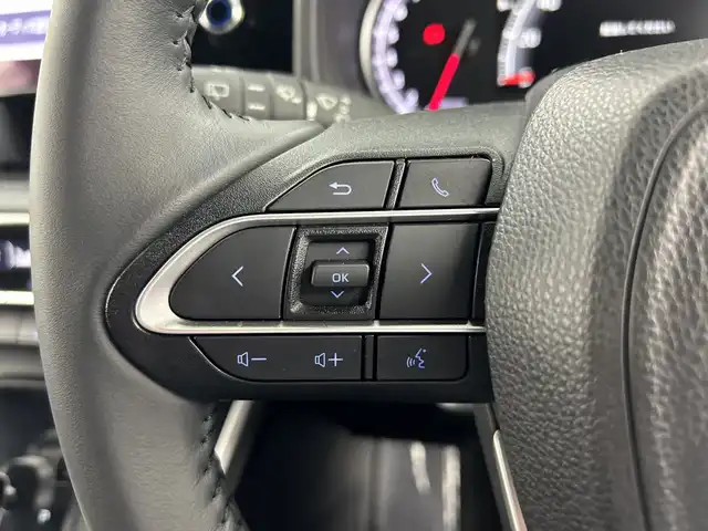トヨタ ヴォクシー S－Z 三重県 2022(令4)年 1.6万km アティチュードブラックマイカ 禁煙車/モデリスタシグネチャーイルミグリル/モデリスタイルミルーフスポイラー/トヨタセーフティセンス/・プリクラッシュセーフティ/・レーントレーシングアシスト/・レーンディパーチャーアラート/・オートマチックハイビーム/・ロードサインアシスト/・レーダークルーズコントロール/純正10.5インチディスプレイオーディオ/・AM/FM/CD/DVD/フルセグ/Bluetooth/USB/HDMI/バックカメラ/両側パワースライドドア/前席シートヒーター/ハーフレザーシート/純正ドライブレコーダー/電動パーキング/LEDヘッドライト/オートライト/ETC2.0/純正17インチアルミホイール