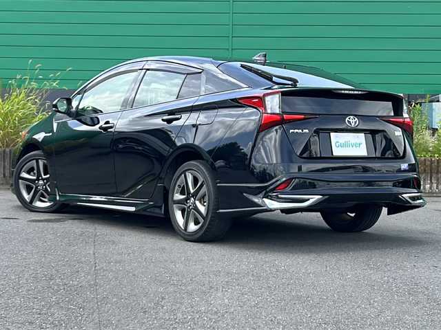 トヨタ プリウス Sツーリングセレクション 茨城県 2020(令2)年 3.1万km アティチュードブラックマイカ フルエアロパーツ/純正7インチSDナビ/AM/FM/フルセグTV/BT/SD/CD/バックカメラ/前後コーナーセンサー/横滑り防止装置/レーンキープアシスト/盗難防止装置/追従機能付きクルーズコントロール/LEDオートライト/オートマチックハイビーム/黒レザーシート/シートヒーター/ステアリングリモコン/スマートキー/プッシュスタート/アイドリング/パーキングアシスト/ドライブレコーダー/ビルドインＥＴＣ