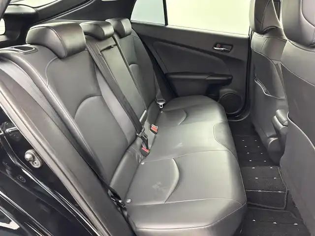 トヨタ プリウス Sツーリングセレクション 福岡県 2020(令2)年 3.1万km アティチュードブラックマイカ モデリスタエアロ　/純正ＳＤナビ　/バックカメラ　/ビルトインＥＴＣ　/ドライブレコーダー　/衝突軽減　/レーダークルーズコントロール　/コーナーセンサー　/レーンキープ　/オートマチックハイビーム　/シートヒーター