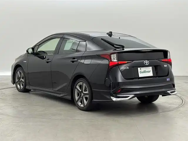 トヨタ プリウス Sツーリングセレクション 福岡県 2020(令2)年 3.1万km アティチュードブラックマイカ モデリスタエアロ　/純正ＳＤナビ　/バックカメラ　/ビルトインＥＴＣ　/ドライブレコーダー　/衝突軽減　/レーダークルーズコントロール　/コーナーセンサー　/レーンキープ　/オートマチックハイビーム　/シートヒーター