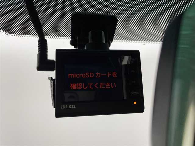 トヨタ ８６ GT リミテッド ブラックPKG 群馬県 2018(平30)年 9.2万km クリスタルホワイトパール 〈GT”Limited・Black Package”〉/・brembo専用17インチアルミホイール(ブラック塗装、センターオーナメント)/・brembo製ベンチレーテッドディスクブレーキ(フロント/リヤ)/・リヤスポイラー/・リヤフォグランプ/・LEDフォグランプ/・革巻きシフトレバーノブ＆パーキングブレーキレバー/―――――――――/トヨタ純正ナビ(型式：NSZT-W66T)/・フルセグTV/BT/CD/DVD/AM/FM/バックカメラ/TOM’Sエアロ(フロント/サイド)/TRDマフラー/ETC/ドライブレコーダー/シートヒーター/クルーズコントロール/社外コーナーセンサー/LEDヘッドライト/プッシュスタート/スマートキー/ヒルスタートアシストコントロール/走行制御モードスイッチ/左右独立温度コントロールフルオートエアコン