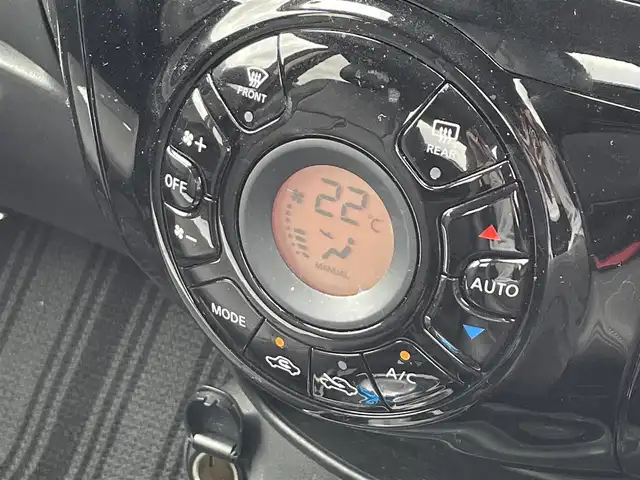 日産 ノート e－パワー X 滋賀県 2018(平30)年 5.1万km プレミアムコロナオレンジ 純正７インチナビ/（Bluetooth/CD/DVD/フルセグTV/SD/AUX）/全方位カメラ/衝突軽減装置/レーンキープアシスト/デジタルインナーミラー/ＥＴＣ/プッシュスタート/スマートキー/ステアリングリモコン/純正マット/オートライト