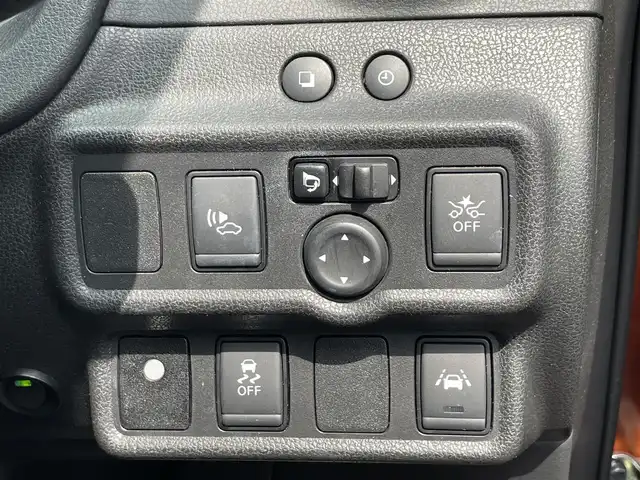 日産 ノート e－パワー X 滋賀県 2018(平30)年 5.1万km プレミアムコロナオレンジ 純正７インチナビ/（Bluetooth/CD/DVD/フルセグTV/SD/AUX）/全方位カメラ/衝突軽減装置/レーンキープアシスト/デジタルインナーミラー/ＥＴＣ/プッシュスタート/スマートキー/ステアリングリモコン/純正マット/オートライト