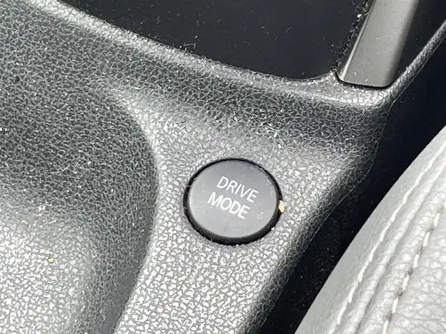 日産 ノート e－パワー X 滋賀県 2018(平30)年 5.1万km プレミアムコロナオレンジ 純正７インチナビ/（Bluetooth/CD/DVD/フルセグTV/SD/AUX）/全方位カメラ/衝突軽減装置/レーンキープアシスト/デジタルインナーミラー/ＥＴＣ/プッシュスタート/スマートキー/ステアリングリモコン/純正マット/オートライト