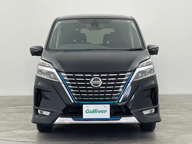 日産 セレナ e－パワー ハイウェイスター V 群馬県 2022(令4)年 1.8万km ダイヤモンドブラック 純正10型ナビ　純正11型後席モニター　全周囲カメラ　デジタルインナーミラー　プロパイロット　ハンズフリー両側電動スライドドア　純正ドライブレコーダー　電動サイドブレーキ　LED フォグ　禁煙車