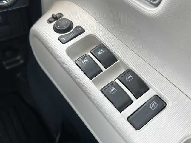 ダイハツ ムーヴ キャンバス ストライプス G ターボ 三重県 2023(令5)年 2.4万km シャイニングホワイトパール/スムーズグレーマイカメタリック 全周囲/ディスプレイオーディオ/保温機能付きカップホルダー/前席シートヒーター/両側パワースライドドア/スペアキー/パーキングアシスト/ウェルカムオープン/レーダークルーズコントロール/電子パーキング/オートホールド/アイドリングストップ/LEDヘッドライト/電動格納ミラー/禁煙車