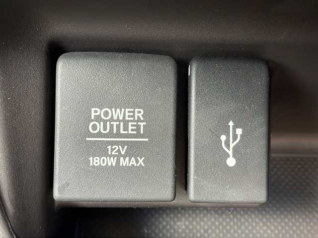ホンダ フリード G ホンダセンシング 沖縄県 2020(令2)年 2.7万km クリスタルブラックパール ナビ/オーディオ（Ｂｌｕｅｔｏｏｔｈ、ＳＤ、ＣＤ）/バックカメラ/ビルトインＥＴＣ/両側パワースライドドア/スマートキー/プッシュスタート/レーダークルーズコントロール/ステアリングスイッチ