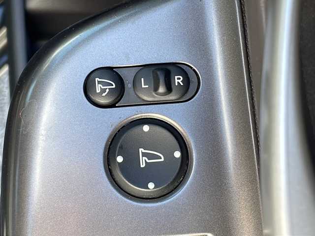 ホンダ フリード G ホンダセンシング 沖縄県 2020(令2)年 2.7万km クリスタルブラックパール ナビ/オーディオ（Ｂｌｕｅｔｏｏｔｈ、ＳＤ、ＣＤ）/バックカメラ/ビルトインＥＴＣ/両側パワースライドドア/スマートキー/プッシュスタート/レーダークルーズコントロール/ステアリングスイッチ
