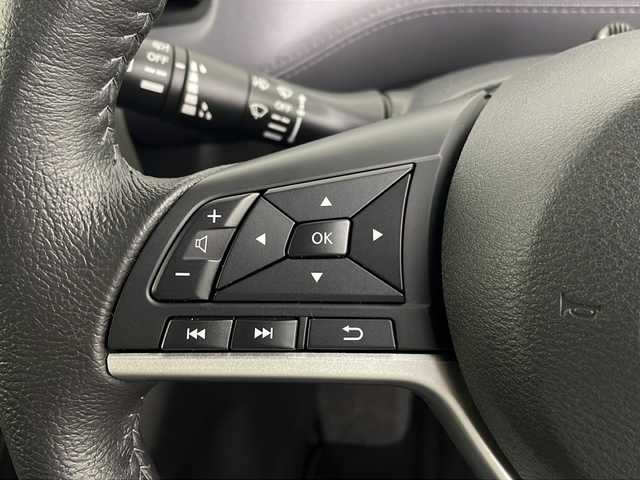 日産 セレナ e－パワー ハイウェイスター V 埼玉県 2022(令4)年 1.6万km ダイヤモンドブラック 純正ナビ10型ナビ（MM521D-L）/（Bluetooth・CD・DVD・AM・FM）　/純正ドライブレコーダー/アラウンドビューカメラ/両側パワースライドドア/デジタルインナーミラー/ビルトインETC/ブラインドスポットモニター/アダプティブクルーズコントロール/コーナーセンサー/レーンキープアシスト/横滑り防止装置/盗難防止装置/プロパイロット/LEDヘッドライト/オートハイビーム/フロントフォグランプ/純正アルミホイール