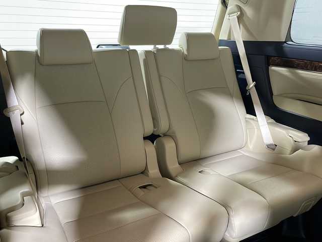 トヨタ アルファードハイブリット G 広島県 2019(令1)年 3.5万km ラグジュアリーホワイトパールクリスタルシャインガラスフレーク 白革シート/JBLプレミアムサウンド/パノラミックビューモニター/ALPINE12.8型フリップダウンモニター/純正9型ナビ（フルセグTV/Bluetooth）/3眼LEDヘッドランプ/デジタルインナーミラー/パワーバックドア/パワーシート/ポジションメモリー/シートヒーター/ベンチレーション/セーフティセンス/・プリクラッシュセーフティ/・レーントレーシングアシスト/・アダプティブハイビーム/・レーダークルーズコントロール/クリアランスソナー/ブラインドスポットモニター/ETC2.0/ドライブレコーダー/USB入力端子