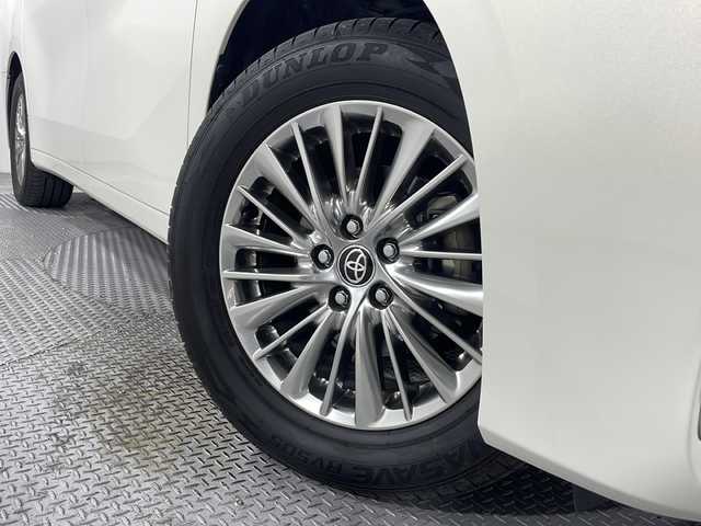 トヨタ アルファードハイブリット G 広島県 2019(令1)年 3.5万km ラグジュアリーホワイトパールクリスタルシャインガラスフレーク 白革シート/JBLプレミアムサウンド/パノラミックビューモニター/ALPINE12.8型フリップダウンモニター/純正9型ナビ（フルセグTV/Bluetooth）/3眼LEDヘッドランプ/デジタルインナーミラー/パワーバックドア/パワーシート/ポジションメモリー/シートヒーター/ベンチレーション/セーフティセンス/・プリクラッシュセーフティ/・レーントレーシングアシスト/・アダプティブハイビーム/・レーダークルーズコントロール/クリアランスソナー/ブラインドスポットモニター/ETC2.0/ドライブレコーダー/USB入力端子