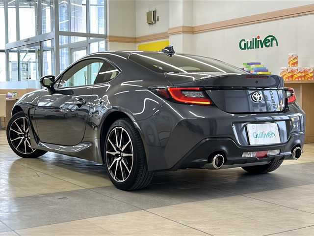 トヨタ ＧＲ８６ SZ 道央・札幌 2022(令4)年 2.4万km マグネタイトグレーメタリック ・ワンオーナー/・純正ナビ/ワンセグTV/CD/BT/・バックカメラ/・クルーズコントロール/・LEDヘッドライト/・ETC/・横滑り防止/・プッシュスタート/・スマートキー/・電格ミラー/・ミラーヒーター