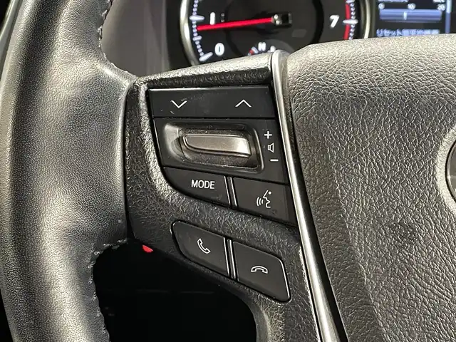 トヨタ アルファード S Cパッケージ 愛知県 2016(平28)年 8.7万km ホワイトパールクリスタルシャイン 純正10インチナビ/（Bluetooth/AM/FM/フルセグTV/CD）/サンルーフ/フリップダウンモニター/衝突軽減ブレーキ/両側電動スライドドア/レーダークルーズコントロール/三眼LEDヘッドライト/ETC/バックカメラ/ステアリングヒーター/パワーシート/電動リアゲート/コーナーセンサー/プッシュスタートボタン/スマートキー/純正18インチAW