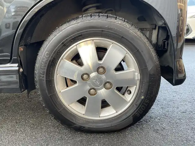 ダイハツ アトレー ワゴン カスタム ターボ RS 大阪府 2015(平27)年 6.1万km ブラックマイカメタリック (株)IDOMが運営する【じしゃロン東大阪店】の自社ローン対象車両になります。こちらは現金ご利用時の価格です。/自社ローンご希望の方は別途その旨お申付け下さい。/ワンオーナー/KENWOODミュージックデバイス（U585SD）/（USB/AUX）/ETC/ドライブレコーダー/リモコンキー/純正フロアマット/純正13インチアルミホイール/ドアバイザー/両側スライドドア/HIDヘッドライト/スペアリモコン＆キー/取説＆保証書