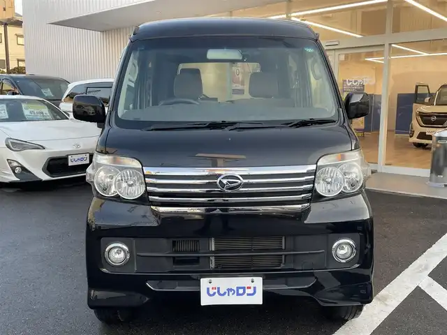 ダイハツ アトレー ワゴン カスタム ターボ RS 大阪府 2015(平27)年 6.1万km ブラックマイカメタリック (株)IDOMが運営する【じしゃロン東大阪店】の自社ローン対象車両になります。こちらは現金ご利用時の価格です。/自社ローンご希望の方は別途その旨お申付け下さい。/ワンオーナー/KENWOODミュージックデバイス（U585SD）/（USB/AUX）/ETC/ドライブレコーダー/リモコンキー/純正フロアマット/純正13インチアルミホイール/ドアバイザー/両側スライドドア/HIDヘッドライト/スペアリモコン＆キー/取説＆保証書