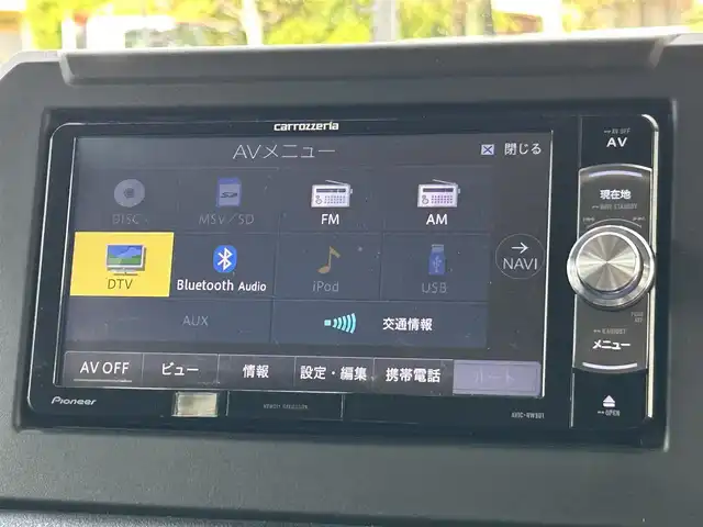 スズキ ジムニー XC 愛知県 2019(平31)年 9.7万km シフォンアイボリーメタリックブラック2トーンルーフ ワンオーナー/社外メモリナビ(FM/AM/BT/CD/DVD/フルセグ)/デュアルセンサーブレーキサポート/5MT/4WD/ターボ/ドライブレコーダー/シートヒーター/LEDヘッドライト/フォグランプ/純正AW16インチ/電動格納ミラー/クルーズコントロール/ETC/純正フロアマット/プッシュスタート/スマートキー・スペアキー１本/ステアリングリモコン/ABS/取扱説明書・保証書