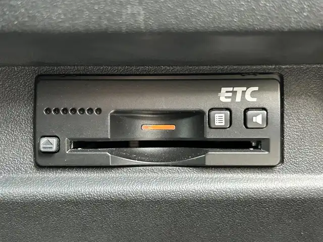 スズキ ジムニー XC 愛知県 2019(平31)年 9.7万km シフォンアイボリーメタリックブラック2トーンルーフ ワンオーナー/社外メモリナビ(FM/AM/BT/CD/DVD/フルセグ)/デュアルセンサーブレーキサポート/5MT/4WD/ターボ/ドライブレコーダー/シートヒーター/LEDヘッドライト/フォグランプ/純正AW16インチ/電動格納ミラー/クルーズコントロール/ETC/純正フロアマット/プッシュスタート/スマートキー・スペアキー１本/ステアリングリモコン/ABS/取扱説明書・保証書