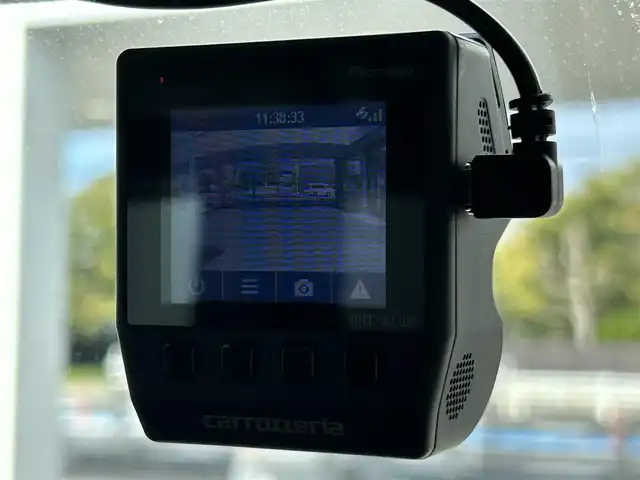 スズキ ジムニー XC 愛知県 2019(平31)年 9.7万km シフォンアイボリーメタリックブラック2トーンルーフ ワンオーナー/社外メモリナビ(FM/AM/BT/CD/DVD/フルセグ)/デュアルセンサーブレーキサポート/5MT/4WD/ターボ/ドライブレコーダー/シートヒーター/LEDヘッドライト/フォグランプ/純正AW16インチ/電動格納ミラー/クルーズコントロール/ETC/純正フロアマット/プッシュスタート/スマートキー・スペアキー１本/ステアリングリモコン/ABS/取扱説明書・保証書