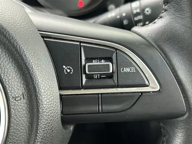 スズキ ジムニー XC 愛知県 2019(平31)年 9.7万km シフォンアイボリーメタリックブラック2トーンルーフ ワンオーナー/社外メモリナビ(FM/AM/BT/CD/DVD/フルセグ)/デュアルセンサーブレーキサポート/5MT/4WD/ターボ/ドライブレコーダー/シートヒーター/LEDヘッドライト/フォグランプ/純正AW16インチ/電動格納ミラー/クルーズコントロール/ETC/純正フロアマット/プッシュスタート/スマートキー・スペアキー１本/ステアリングリモコン/ABS/取扱説明書・保証書