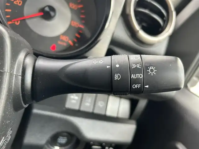 スズキ ジムニー XC 愛知県 2019(平31)年 9.7万km シフォンアイボリーメタリックブラック2トーンルーフ ワンオーナー/社外メモリナビ(FM/AM/BT/CD/DVD/フルセグ)/デュアルセンサーブレーキサポート/5MT/4WD/ターボ/ドライブレコーダー/シートヒーター/LEDヘッドライト/フォグランプ/純正AW16インチ/電動格納ミラー/クルーズコントロール/ETC/純正フロアマット/プッシュスタート/スマートキー・スペアキー１本/ステアリングリモコン/ABS/取扱説明書・保証書