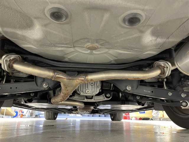 スバル レヴォーグ 1．8STIスポーツ EX 滋賀県 2021(令3)年 3.7万km マグネタイトグレーメタリック 純正11.6インチナビ/Bluetooth/USB/AppleCarPlay/AndroidAuto/フルセグテレビ/バックカメラ/アイサイトコアテクノロジー/・プリクラッシュブレーキ/・前側方プリクラッシュブレーキ/・緊急時プリクラッシュステアリング/・AT誤発進抑制制御/・先行車発進お知らせ機能/・全車速追従機能付クルーズコントロール/アイサイトXテクノロジー/・渋滞時ハンズオフアシスト/・アクティブレーンチェンジアシスト/・ドライバー異常時対応システム/・渋滞時発進アシスト/・カーブ前抑制機能/・料金所前速度制御/アイサイトセイフティプラス/・リアビークルディテクション/・エマージェンシーレーンキープアシスト/・アレイ式アダプティブドライビングビーム/視界拡張テクノロジー/・デジタルマルチビューモニター/・前側方警報アシスト/STiエアロ/レザーシート/D/N席パワーシート/全席シートヒーター/パワーリアゲート/パドルシフト/ドライブレコーダー/LEDヘッドライト/オートライト/プッシュスタート/スマートキー/スペアキー