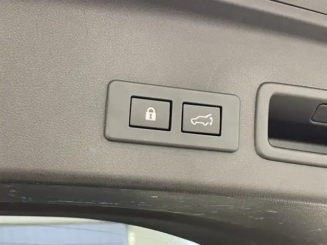 スバル レヴォーグ 1．8STIスポーツ EX 滋賀県 2021(令3)年 3.7万km マグネタイトグレーメタリック 純正11.6インチナビ/Bluetooth/USB/AppleCarPlay/AndroidAuto/フルセグテレビ/バックカメラ/アイサイトコアテクノロジー/・プリクラッシュブレーキ/・前側方プリクラッシュブレーキ/・緊急時プリクラッシュステアリング/・AT誤発進抑制制御/・先行車発進お知らせ機能/・全車速追従機能付クルーズコントロール/アイサイトXテクノロジー/・渋滞時ハンズオフアシスト/・アクティブレーンチェンジアシスト/・ドライバー異常時対応システム/・渋滞時発進アシスト/・カーブ前抑制機能/・料金所前速度制御/アイサイトセイフティプラス/・リアビークルディテクション/・エマージェンシーレーンキープアシスト/・アレイ式アダプティブドライビングビーム/視界拡張テクノロジー/・デジタルマルチビューモニター/・前側方警報アシスト/STiエアロ/レザーシート/D/N席パワーシート/全席シートヒーター/パワーリアゲート/パドルシフト/ドライブレコーダー/LEDヘッドライト/オートライト/プッシュスタート/スマートキー/スペアキー