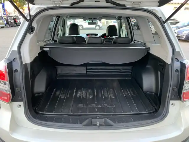 スバル フォレスター 2．0i－L アイサイト 福井県 2013(平25)年 8.6万km サテンホワイトパール (株)IDOMが運営する【じしゃロン福井店】の自社ローン対象車両になります。こちらは現金またはオートローンご利用時の価格です。自社ローンご希望の方は別途その旨お申付け下さい/アイサイト/純正ナビ（CD・DVD・BT接続可）/フルセグテレビ/バックカメラ/ETC/パワーシート（D席・N席）/シートヒーター（D席・N席）/パワーバックドア