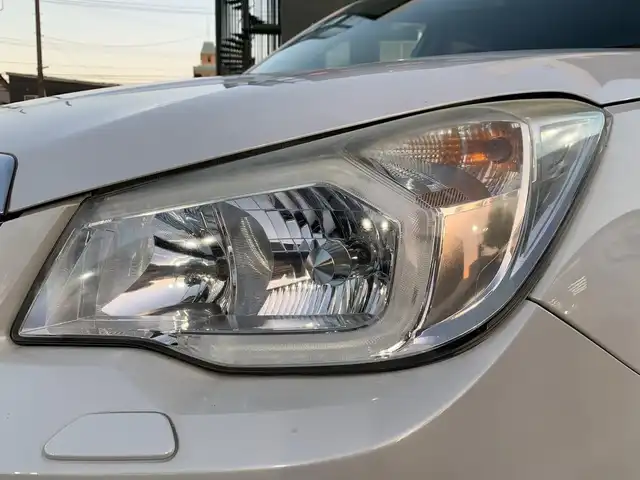 スバル フォレスター 2．0i－L アイサイト 福井県 2013(平25)年 8.6万km サテンホワイトパール (株)IDOMが運営する【じしゃロン福井店】の自社ローン対象車両になります。こちらは現金またはオートローンご利用時の価格です。自社ローンご希望の方は別途その旨お申付け下さい/アイサイト/純正ナビ（CD・DVD・BT接続可）/フルセグテレビ/バックカメラ/ETC/パワーシート（D席・N席）/シートヒーター（D席・N席）/パワーバックドア