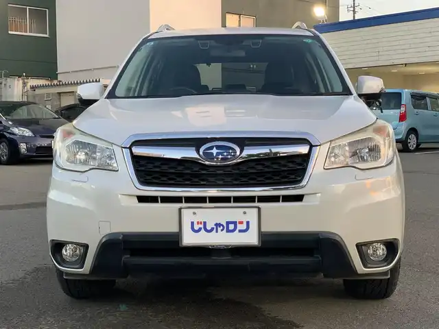スバル フォレスター 2．0i－L アイサイト 福井県 2013(平25)年 8.6万km サテンホワイトパール (株)IDOMが運営する【じしゃロン福井店】の自社ローン対象車両になります。こちらは現金ご利用時の価格です。/自社ローンご希望の方は別途その旨お申付け下さい。/アイサイト/純正ナビ（CD・DVD・BT接続可）/フルセグテレビ/バックカメラ/ETC/パワーシート（D席・N席）/シートヒーター（D席・N席）/パワーバックドア