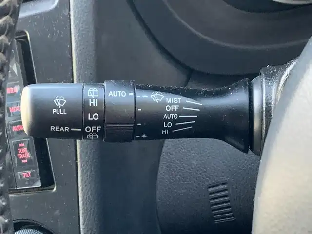 スバル フォレスター 2．0i－L アイサイト 福井県 2013(平25)年 8.6万km サテンホワイトパール (株)IDOMが運営する【じしゃロン福井店】の自社ローン対象車両になります。こちらは現金ご利用時の価格です。/自社ローンご希望の方は別途その旨お申付け下さい。/アイサイト/純正ナビ（CD・DVD・BT接続可）/フルセグテレビ/バックカメラ/ETC/パワーシート（D席・N席）/シートヒーター（D席・N席）/パワーバックドア