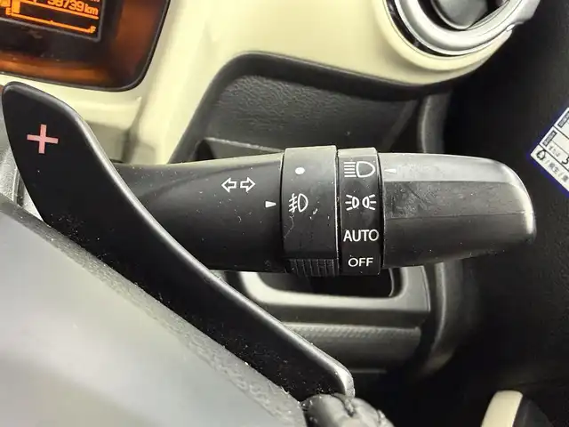 スズキ クロスビー HYBRID MZ 愛知県 2018(平30)年 5.9万km ピュアホワイトP 社外ナビ　AVICーRL901/（CD・DVD・Bluetooth・フルセグTV）/車内ルーフラック/ETC/クルーズコントロール/前席シートヒーター/クリアランスソナー/パドルシフト/ダウンヒルアシスト/ステアリングリモコン/レーンキープアシスト/衝突軽減ブレーキ/コーナーセンサー/横滑り防止装置/盗難防止装置/LEDオートライト/純正フロアマット/社外アルミホイール（JOKER）/スマートキー/アイドリングストップ/走行モード切替/シートバックテーブル/ドアバイザー/スタッドレスタイヤ付きAW4本