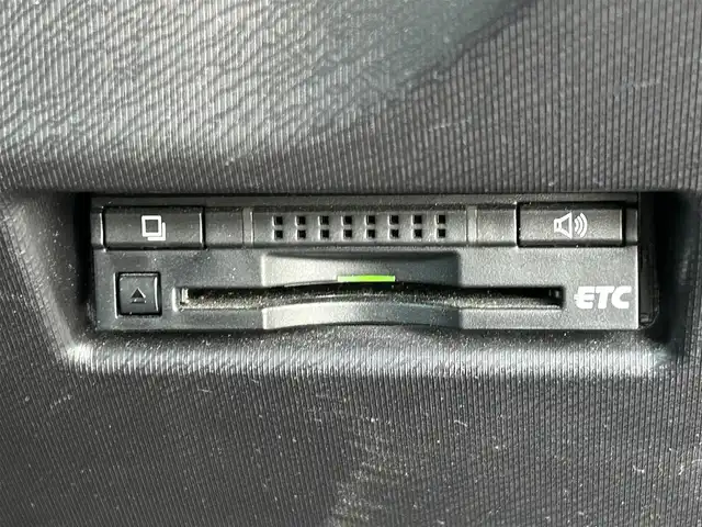 トヨタ アクア G G’s 愛媛県 2015(平27)年 8.1万km ライムホワイトパールクリスタルシャイン 純正ナビ/フルセグTV/バックカメラ/クルーズコントロール/ETC/スマートキー/スペアキー/プッシュスタート/純正AW/純正フロアマット/ハーフレザーシート/シートヒーター/ステアリングスイッチ/電格ミラー