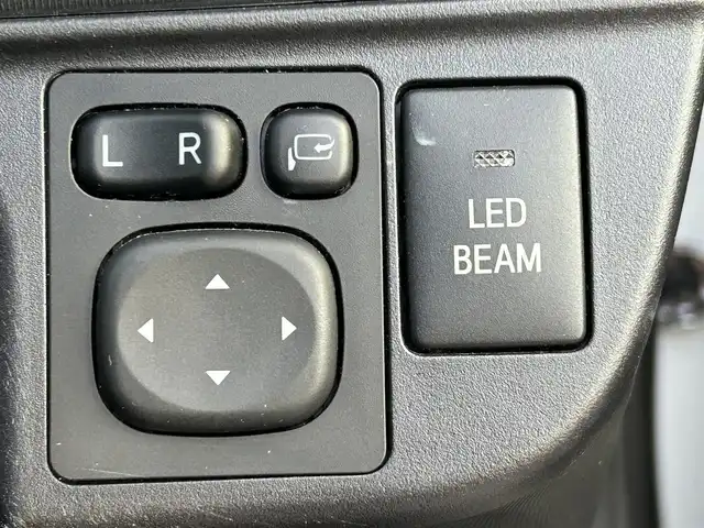 トヨタ アクア G G’s 愛媛県 2015(平27)年 8.1万km ライムホワイトパールクリスタルシャイン 純正ナビ/フルセグTV/バックカメラ/クルーズコントロール/ETC/スマートキー/スペアキー/プッシュスタート/純正AW/純正フロアマット/ハーフレザーシート/シートヒーター/ステアリングスイッチ/電格ミラー