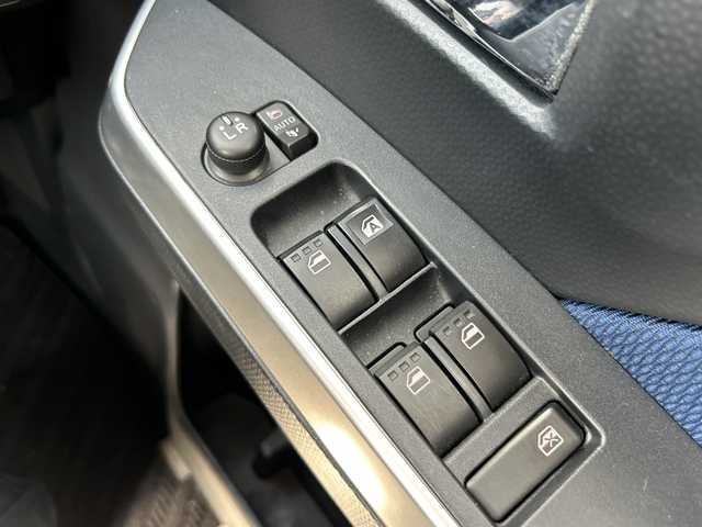 トヨタ ルーミー カスタムG－T 愛媛県 2018(平30)年 4.9万km パールホワイトⅢ 純正ナビ/Bluetooth/CD/DVD/フルセグ/SD/バックカメラ/全方位カメラ/モデリスタエアロ/両側パワースライドドア/純正15インチAW/純正フロアマット/全席シートヒーター/クルーズコントロール/ETC/スマートキー/スペアキー/プッシュスタート/オートLEDヘッドライト/レーンキープアシスト/保証書/取扱説明書