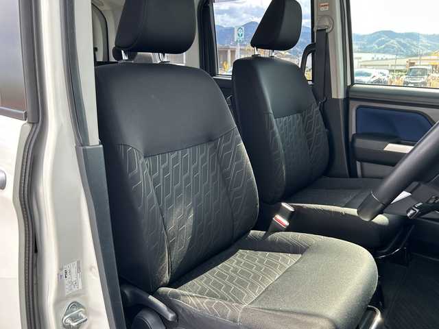 トヨタ ルーミー カスタムG－T 愛媛県 2018(平30)年 4.9万km パールホワイトⅢ 純正ナビ/Bluetooth/CD/DVD/フルセグ/SD/バックカメラ/全方位カメラ/モデリスタエアロ/両側パワースライドドア/純正15インチAW/純正フロアマット/全席シートヒーター/クルーズコントロール/ETC/スマートキー/スペアキー/プッシュスタート/オートLEDヘッドライト/レーンキープアシスト/保証書/取扱説明書