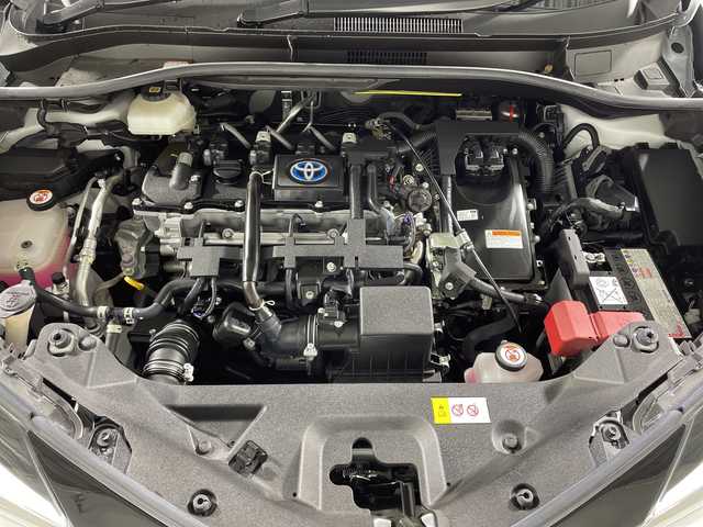 トヨタ Ｃ－ＨＲ G モード ネロセーフティプラスⅢ 神奈川県 2023(令5)年 1.1万km プラチナホワイトパールマイカ 純正8型ディスプレイオーデュオ/Tコネクトナビ/Bluetooth　USB　Miracast/パノラミックビューモニター/セーフティセンス/プリクラッシュセーフティ/レーダークルーズコントロール/レーントレーシングアシスト/オートマチックハイビーム/ロードサインアシスト/ブラインドスポットモニター/パーキングサポートブレーキ/先行車発進告知機能/ドライブスタートコントロール/社外前後ドライブレコーダー/純正ビルトインETC/ハーフレザーシート/運転席パワーシート/前席シートヒーター/革巻きステアリング/ステアリングスイッチ/プッシュスタート/スマートキー/純正18インチアルミホイール/LEDヘッドランプ/LEDフロントフォグランプ/オートライト/純正リアスポイラー/電格ウインカーミラー