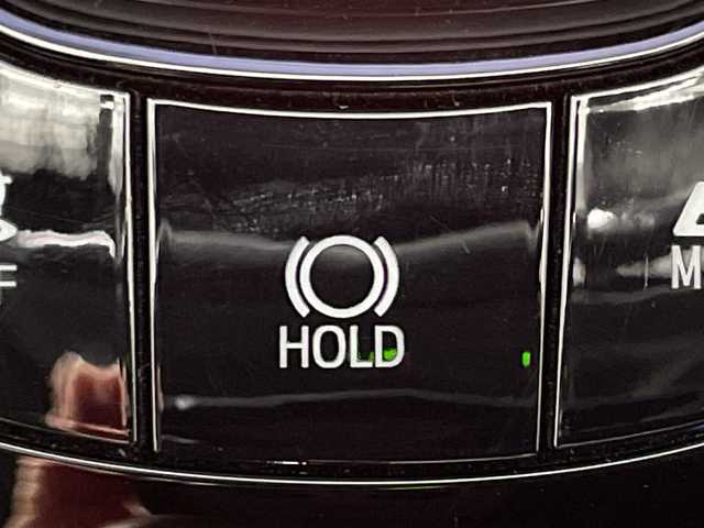 トヨタ Ｃ－ＨＲ G モード ネロセーフティプラスⅢ 神奈川県 2023(令5)年 1.1万km プラチナホワイトパールマイカ 純正8型ディスプレイオーデュオ/Tコネクトナビ/Bluetooth　USB　Miracast/パノラミックビューモニター/セーフティセンス/プリクラッシュセーフティ/レーダークルーズコントロール/レーントレーシングアシスト/オートマチックハイビーム/ロードサインアシスト/ブラインドスポットモニター/パーキングサポートブレーキ/先行車発進告知機能/ドライブスタートコントロール/社外前後ドライブレコーダー/純正ビルトインETC/ハーフレザーシート/運転席パワーシート/前席シートヒーター/革巻きステアリング/ステアリングスイッチ/プッシュスタート/スマートキー/純正18インチアルミホイール/LEDヘッドランプ/LEDフロントフォグランプ/オートライト/純正リアスポイラー/電格ウインカーミラー