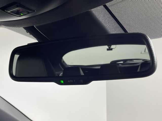 トヨタ Ｃ－ＨＲ G モード ネロセーフティプラスⅢ 神奈川県 2023(令5)年 1.1万km プラチナホワイトパールマイカ 純正8型ディスプレイオーデュオ/Tコネクトナビ/Bluetooth　USB　Miracast/パノラミックビューモニター/セーフティセンス/プリクラッシュセーフティ/レーダークルーズコントロール/レーントレーシングアシスト/オートマチックハイビーム/ロードサインアシスト/ブラインドスポットモニター/パーキングサポートブレーキ/先行車発進告知機能/ドライブスタートコントロール/社外前後ドライブレコーダー/純正ビルトインETC/ハーフレザーシート/運転席パワーシート/前席シートヒーター/革巻きステアリング/ステアリングスイッチ/プッシュスタート/スマートキー/純正18インチアルミホイール/LEDヘッドランプ/LEDフロントフォグランプ/オートライト/純正リアスポイラー/電格ウインカーミラー