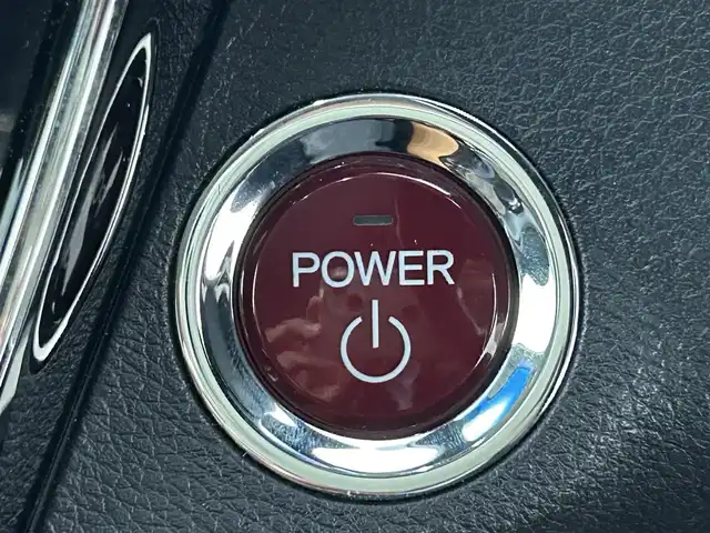 ホンダ ヴェゼル ハイブリッド Z 熊本県 2016(平28)年 5万km ホワイトオーキッドパール 禁煙車　/純正ナビVXM-164VFi（ＣＤ・ＤＶＤ・フルセグ・ＢＴ・ＳＤ・ＵＳＢ）/バックカメラ　/ビルトインＥＴＣ　/前席シートヒーター　/クルーズコントロール　/衝突軽減ブレーキ　/アイドリングストップ　/横滑り防止/パドルシフト/ブレーキホールド/電動パーキング/純正フロアマット/純正17インチAW/オートライト/LEDヘッドライト/フォグライト/スマートキー/プッシュスタート