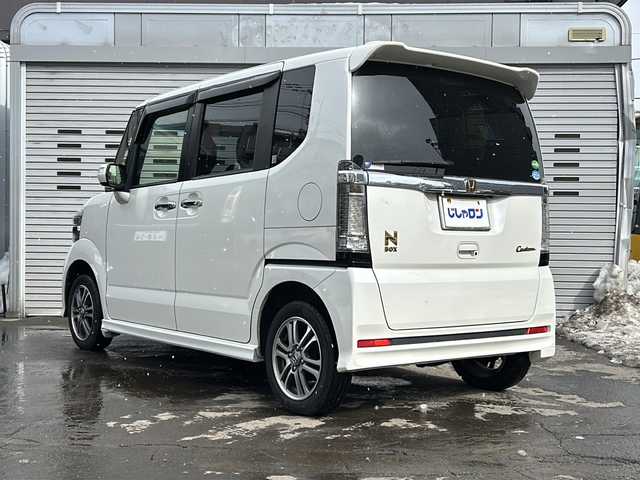 ホンダ Ｎ ＢＯＸ カスタム G Lパッケージ 道央・札幌 2017(平29)年 8.8万km プレミアムホワイトパールⅡ 純正メモリナビ/フルセグテレビ/バックカメラ/ドアバイザー/プッシュスタート/両側パワースライドドア/LEDヘッドライト/前後ドライブレコーダー/ステアリングスイッチ/電動格納ミラー/前席シートヒーター/純正フロアマット