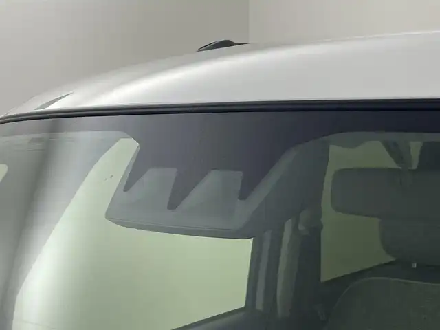 ダイハツ ムーヴ キャンバス ストライプス G 埼玉県 2024(令6)年 0.5万km シャイニングホワイトパール/スムーズグレーマイカメタリック 純正ナビ　Ｂｌｕｅｔｏｏｔｈ　フルセグ　ＤＶＤ／ＣＤ　ＵＳＢ　全方位カメラ　前席シートヒーター　両側パワースライドドア　ベンチシート　フルフラットシート　コーナーセンサー　ＬＥＤヘッドライト