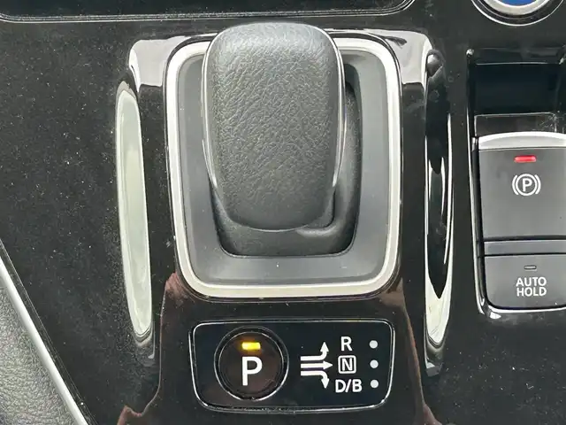 日産 セレナ e－パワー ハイウェイスター V 兵庫県 2020(令2)年 2.9万km ダークメタルグレー/ダイヤモンドブラック 純正ナビ/フルセグ/純正ドラレコ/ETC/プロパイロット/エマージェンシーブレーキ/BSW/BSI/アラウンドビューモニター（未確認）/追従クルーズコントロール/両側パワースライドドア/LDP/横滑り防止装置/ABS